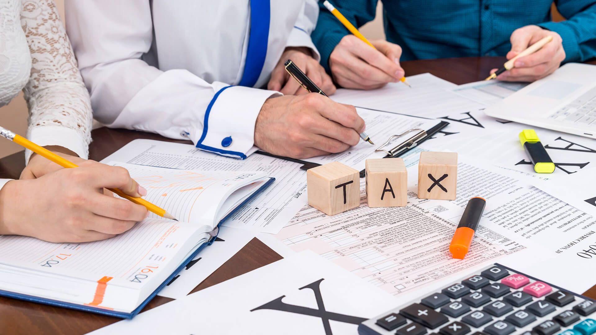 What should businesses know about corporate tax deduction in the UAE?